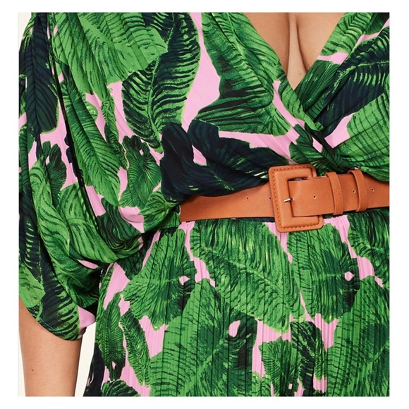 Forest Print Romper - Picture 2 of 9